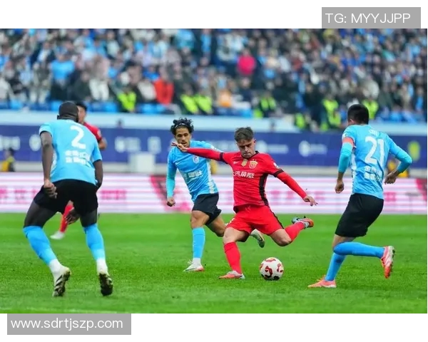 上海足球队以59分稳居冠军赛积分榜首位争冠形势一片大好